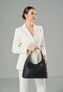 Valeria  (Black)