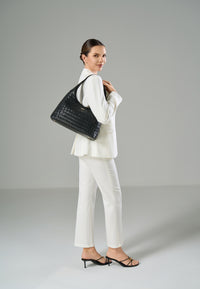 Valeria  (Black)