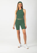 Serenita Shorts 8" (Saga Green)