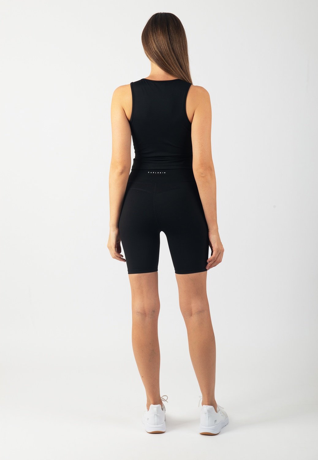 Serenita Shorts 8" (Black)