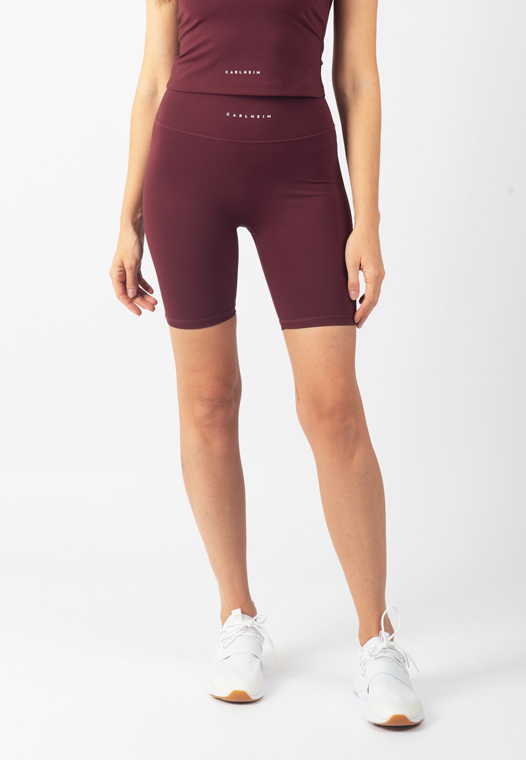 Serenita Shorts 8" (Burgundy)